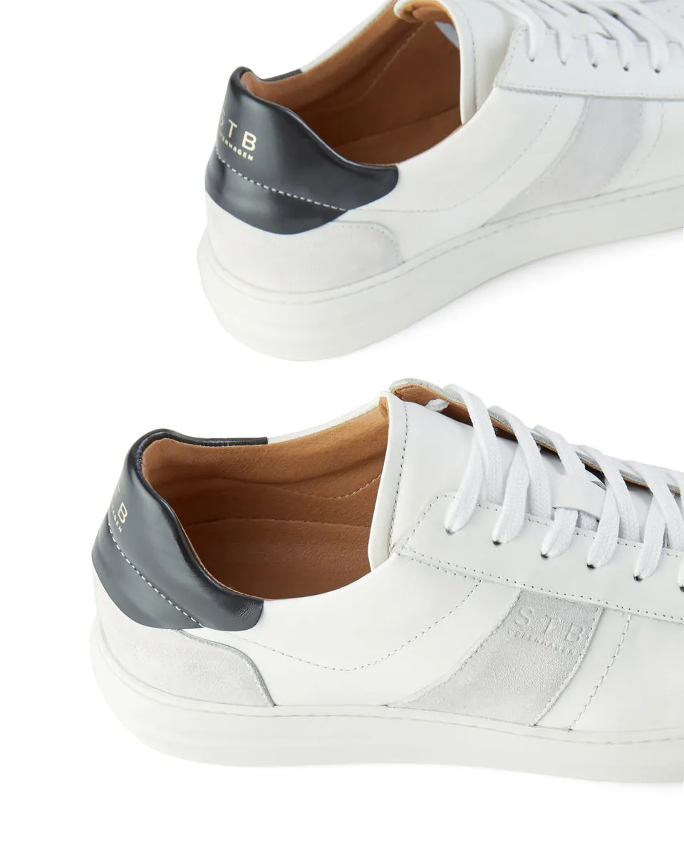 Aren Court Sneaker - BLACK / WHITE
