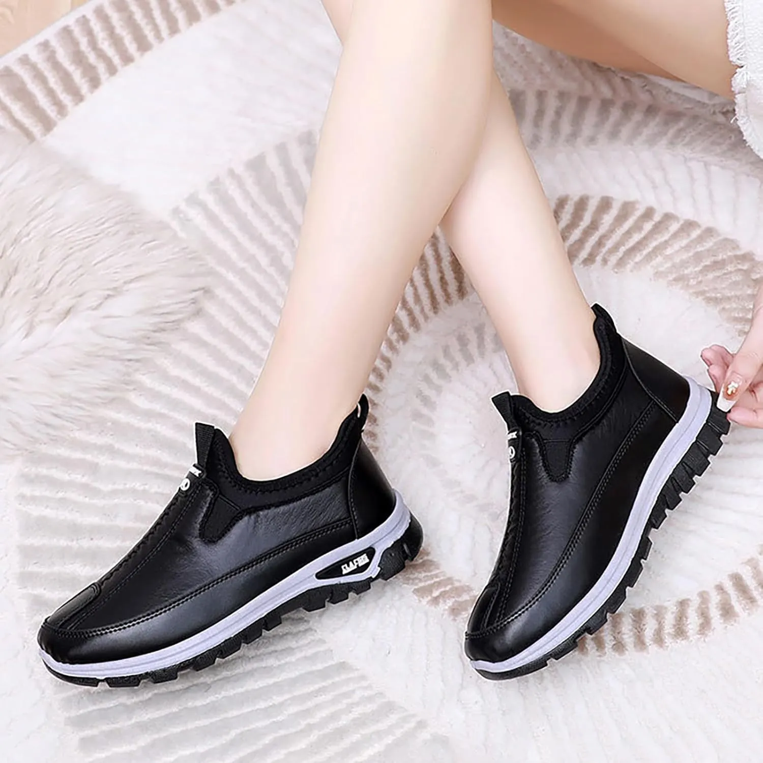 Boots for Women Fur Lined Warm Waterproof Plush Women Boots Anti Slip Platform Casual Trendy Snow Shoes