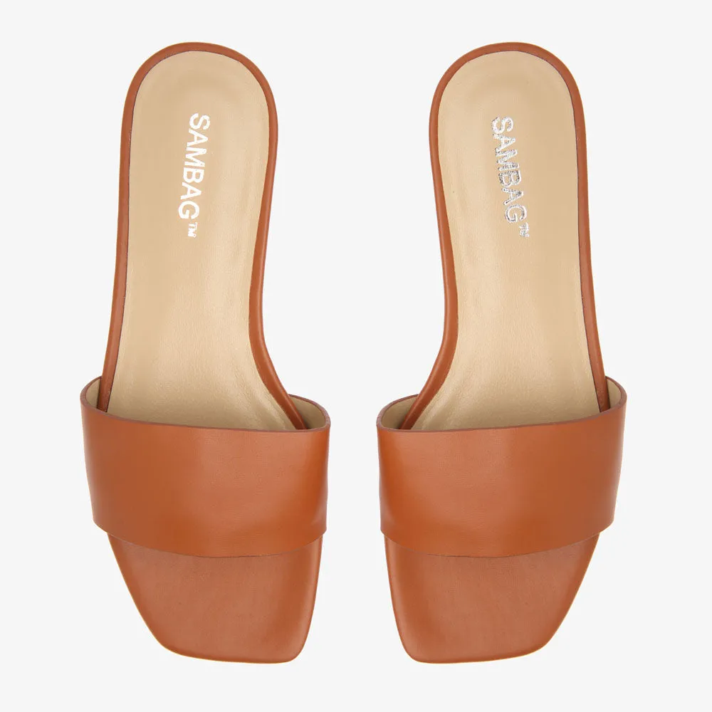 Chloe Tan Leather Slide