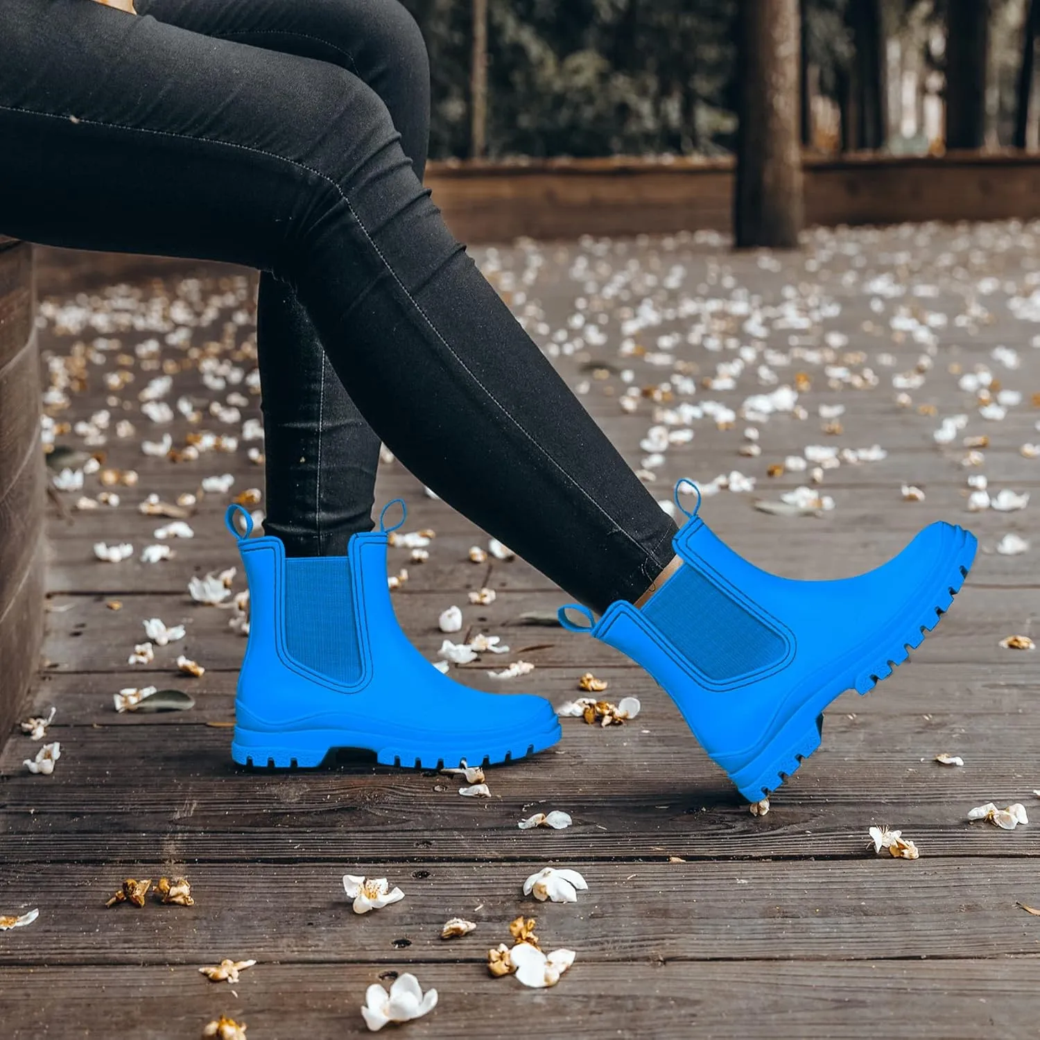 DKSUKO Women's Short Rain Boots Rubber Waterproof Garden Boots Elastic Slip On Ankle Chelsea Boot Fashion Insulated Rain Shoe for Outdoor Work Thick Sole