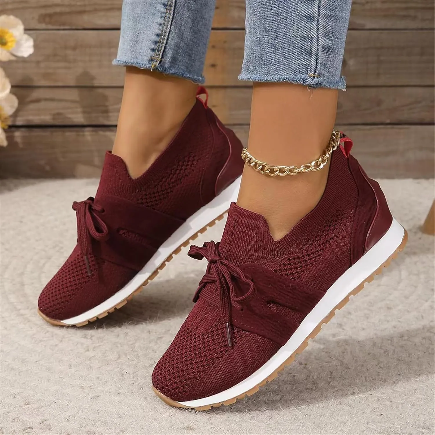 Running Shoes For Women Slip-on Walking Shoes Breathable Upper Gym Workout Fashion Sneakers Comfortable Tennis Shoes