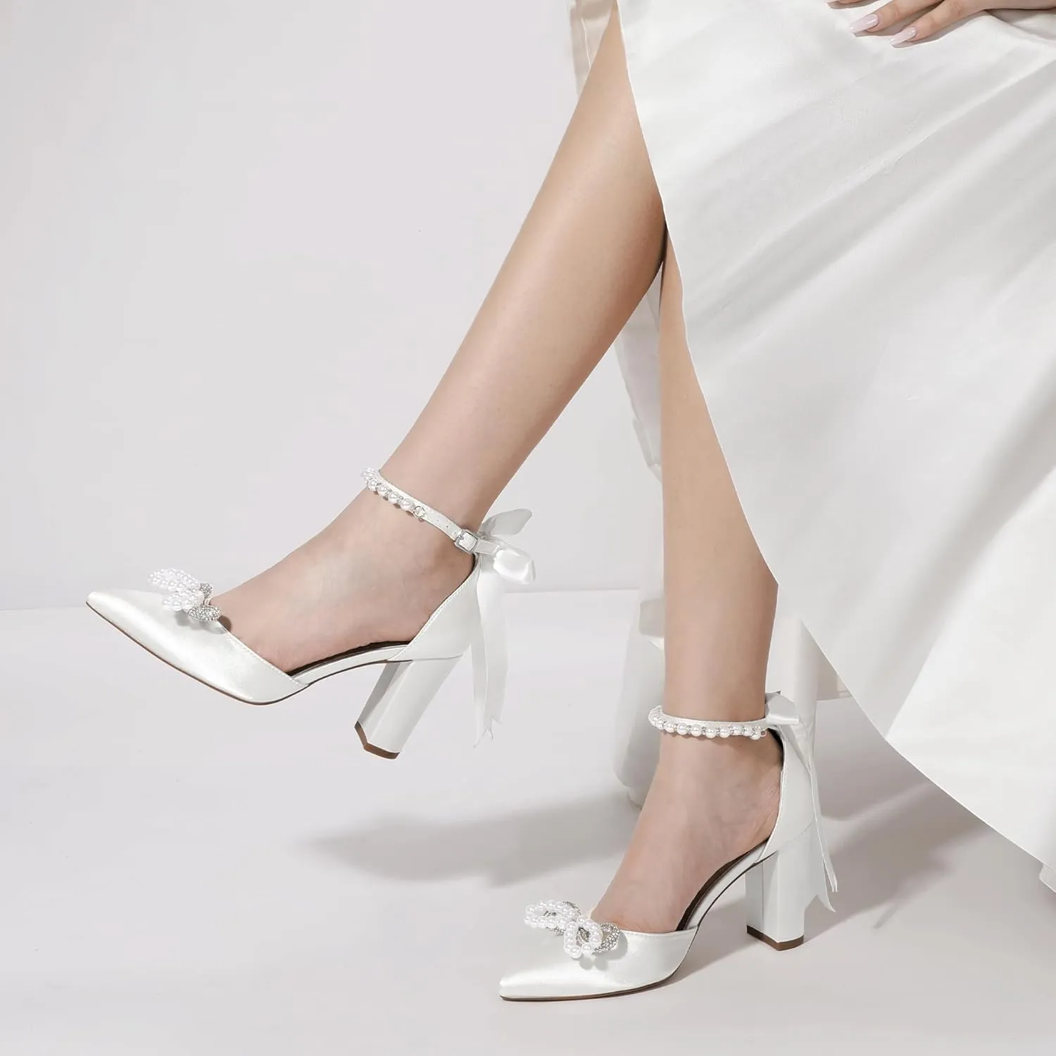 ShowHow Women's Pearl Wedding Shoes for Bride Closed Toe Heels Chunky Block Dress Heels Pointed Toe Rhinestone Pearl Ankle Strap Heels for Bridesmaid Prom Wedding Party Work
