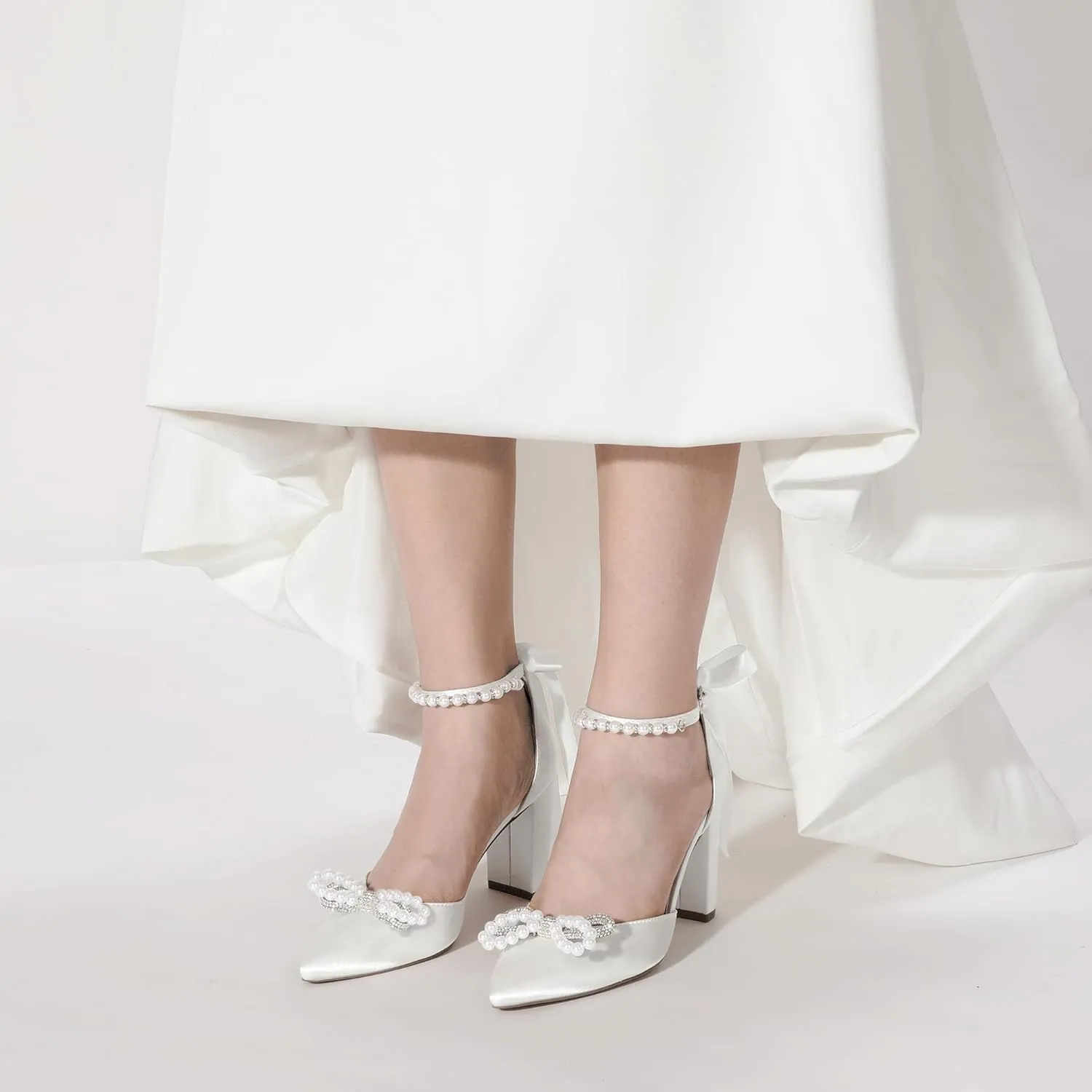 ShowHow Women's Pearl Wedding Shoes for Bride Closed Toe Heels Chunky Block Dress Heels Pointed Toe Rhinestone Pearl Ankle Strap Heels for Bridesmaid Prom Wedding Party Work