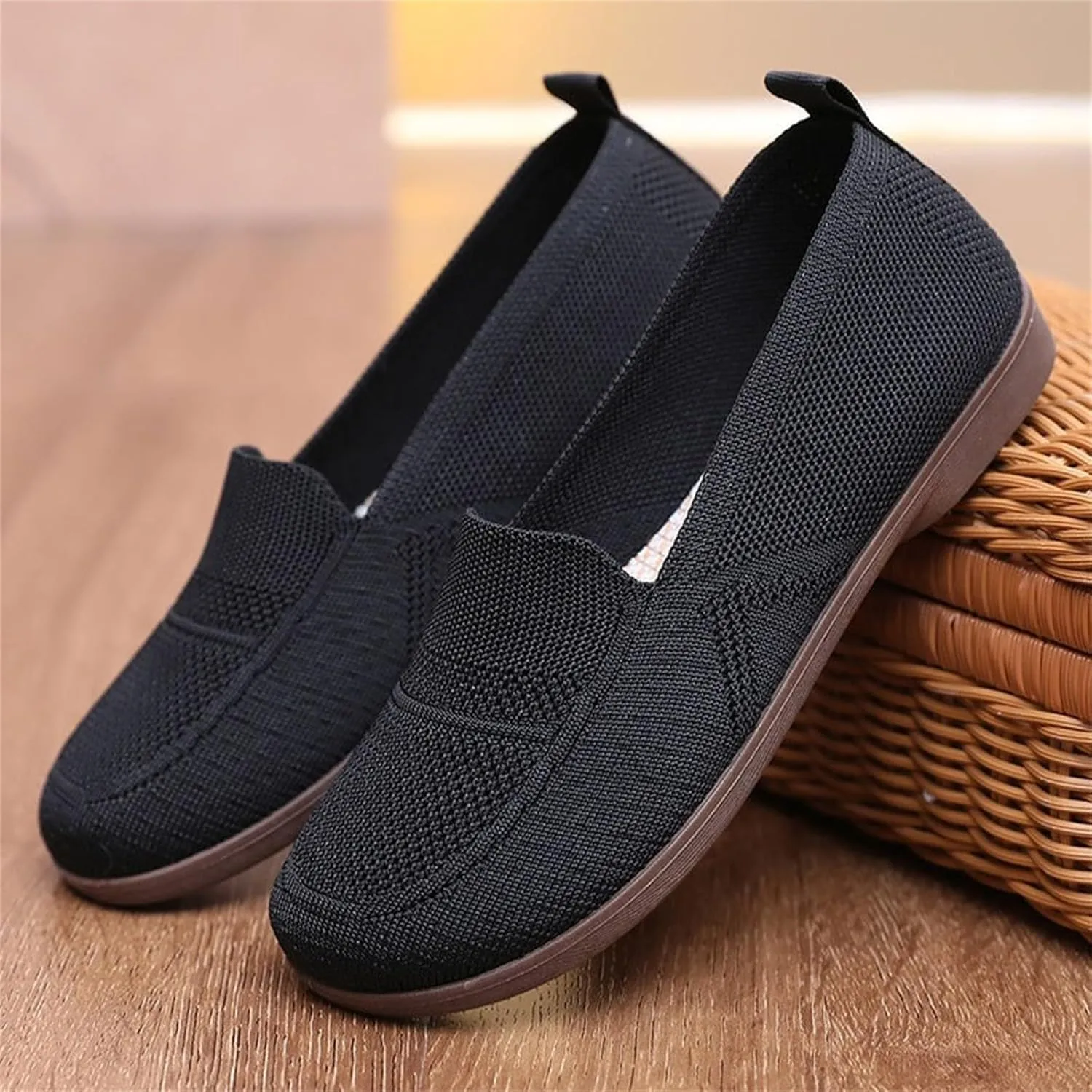 Women's Low Heel Casual Shoes Mesh Breathable Flying Woven Orthopedic Sneaker Wide Width Comfortable Work Shoes