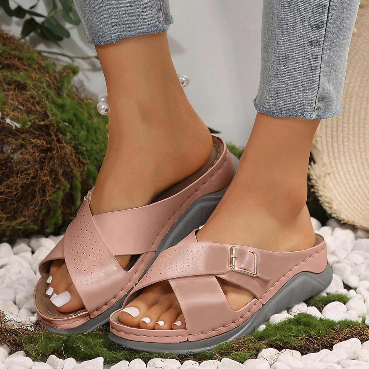 Women's Slide Sandals,2025 Arch Support Wedge Flip Flops Slide Dressy Summer Open Toe Crisscross Straps Slip on Comfortable Slippers Beach Vacation Outdoor Activities Shoes